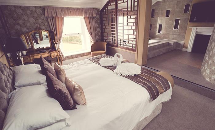 Honeymoon Suite